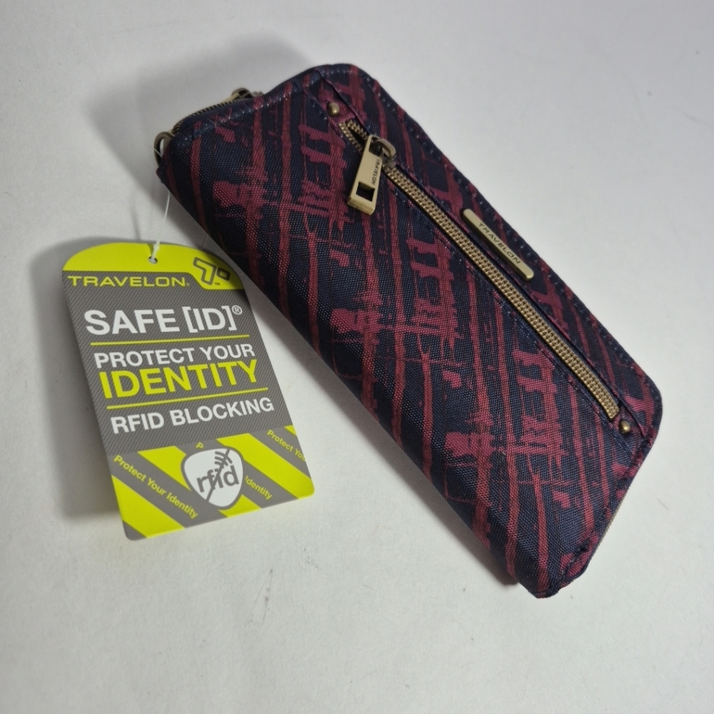 NEW Travelon RFID  Zip Around Travel Wallet Wristlet